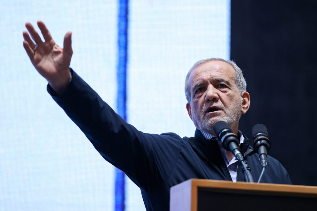 Pezeshkian attends ceremony commemorating victims of 12-day war