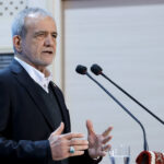 پزشکیان در دیدار فعالان اقتصادی کردستان می‌گوید، کردستان با پتانسیل‌های فراوان می‌تواند موتور محرکه تحول در کشور باشد