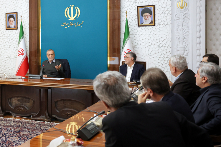 جلسات پیگیری اقدامات انجام شده در راستای آغاز اجرای طرح پزشک خانواده و نظام ارجاع.