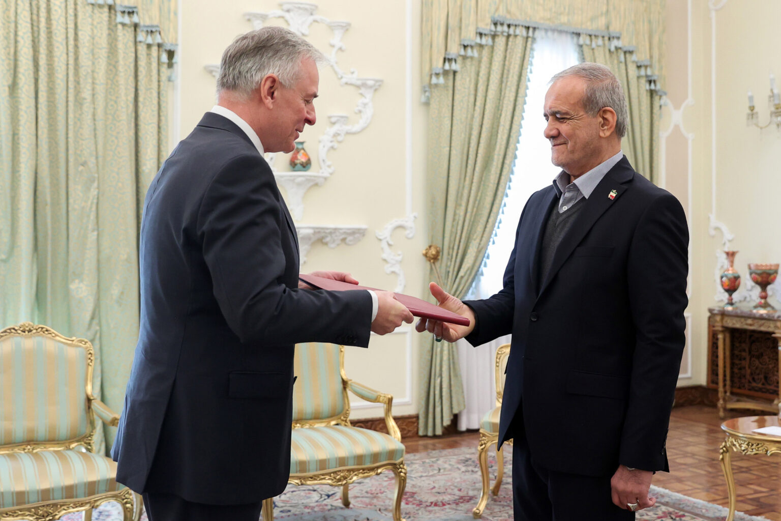 آیین دریافت استوارنامه آقای فردریش اشتیفت، سفیر جدید جمهوری اتریش در ایران