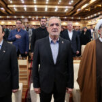 رئیس‌جمهور، در چارچوب چهاردهمین سفر استانی دولت وفاق ملی، وارد استان قزوین شد و در نشست فرهیختگان و فعالان فرهنگی استان حضور یافت.