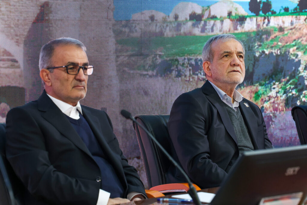 پزشکیان در دیدار با فرهیختگان کهگیلویه و بویراحمد، 13 آذر 1404