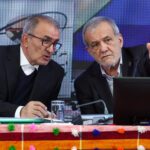 مسعود پزشکیان صبح امروز در ادامه برنامه‌های سفر استانی، پای صحبت‌ها و دغدغه‌های سرمایه‌گذاران و فعالان اقتصادی این استان نشست و پس از شنیدن نظراتشان، به ایراد سخنرانی پرداخت.