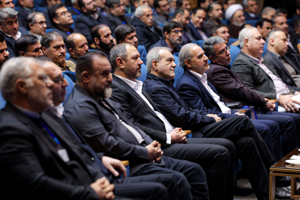 پزشکیان در همایش ملی جایگاه شوراهای اسلامی و مشارکت مردم در قانون اساسی